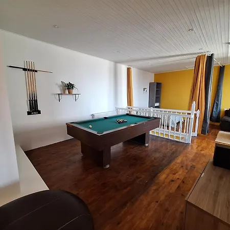 La De Charlie Holiday home