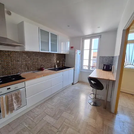 Holiday home La De Charlie Le Broc (Puy-de-Dome)